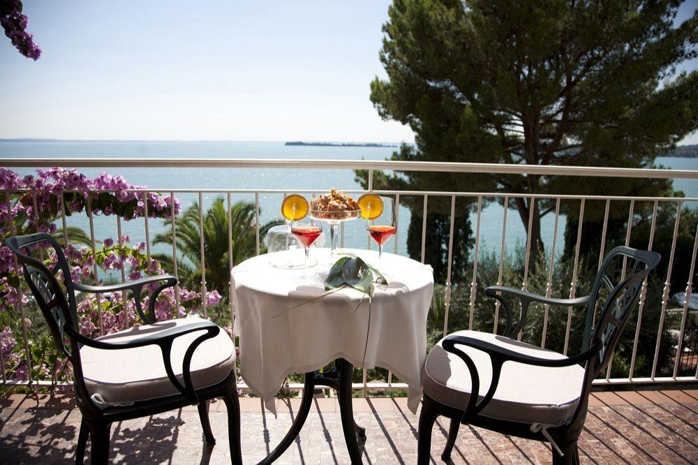 Hotel Villa Florida Suites & Suite Apartments Gardone Riviera Eksteriør bilde